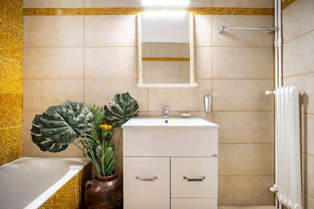 Athens Paradise Cozy 53 Sqm Apartament Near To Metro מראה חיצוני תמונה
